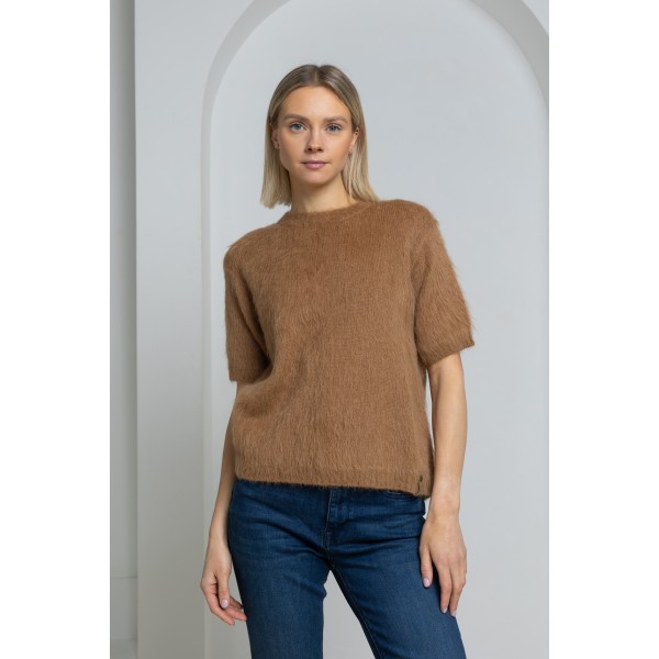 Ilgo plauko megztinis Celeste, kupranugario spalvos