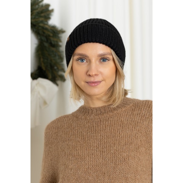 Minimalistinio dizaino kepurė Parez, juodos spalvos