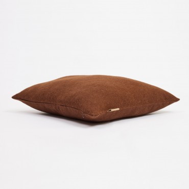 MALA karamelinės spalvos pagalvėlė