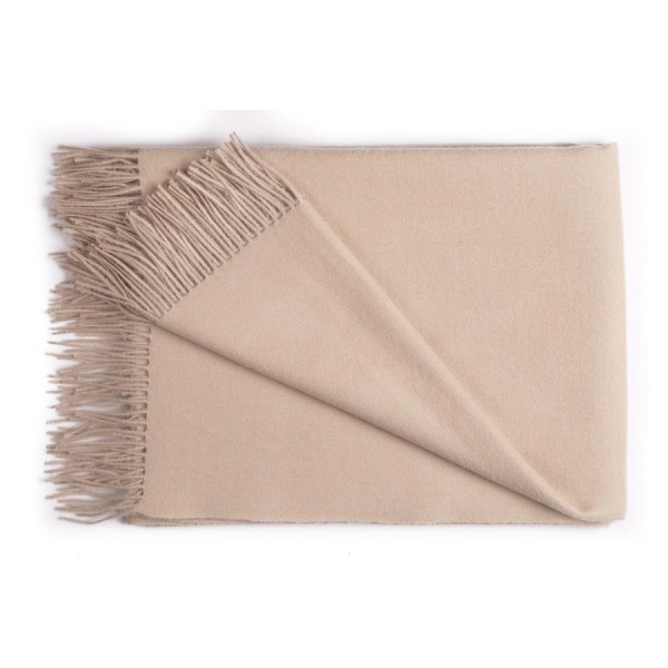 Kreminės spalvos pledas