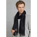 Juodos spalvos šalikas